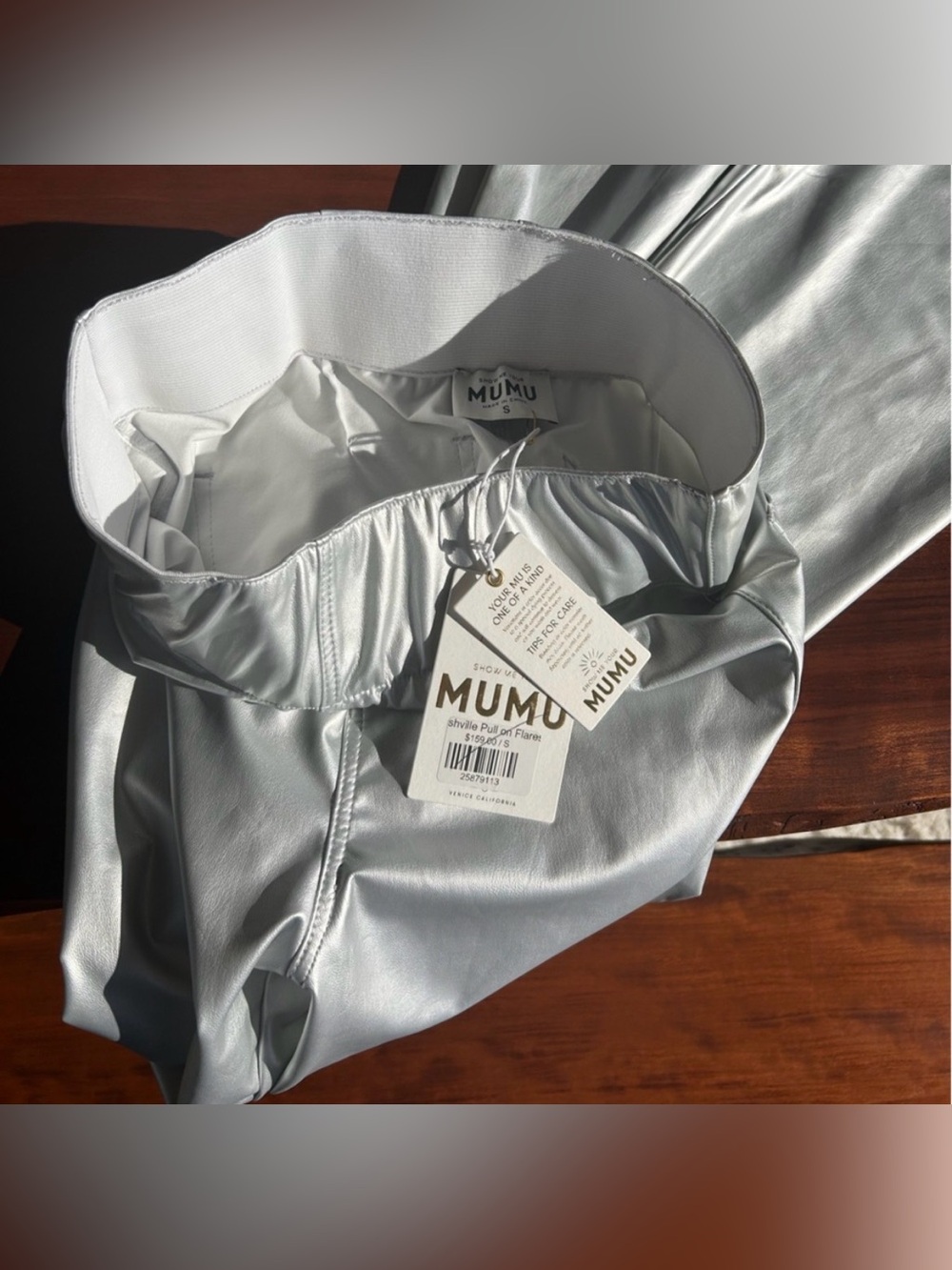 NWT! Show Me Your Mumu Nashville Pull-On Flare Pants in Metallic Silver - Picture 7 of 7